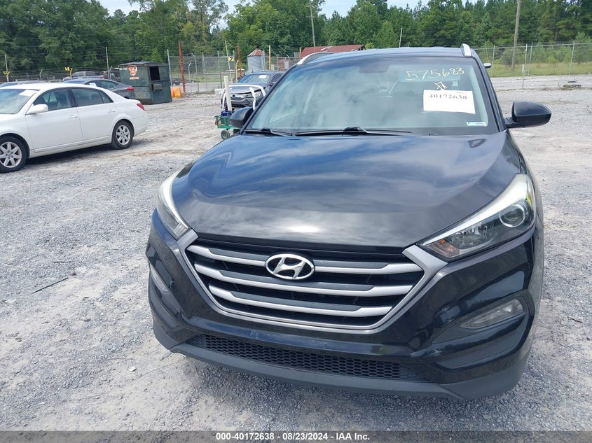 2017 HYUNDAI TUCSON SE - KM8J3CA42HU575683