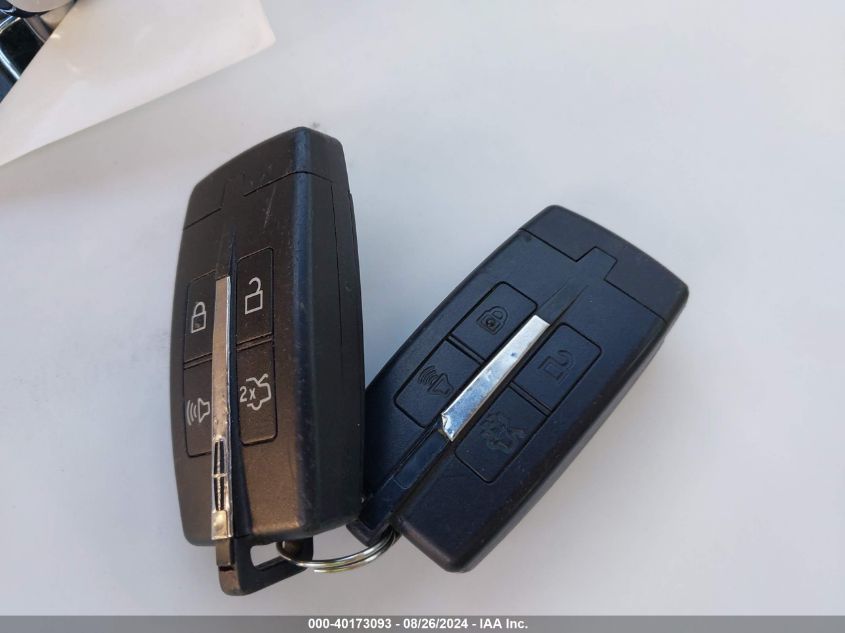 2009 Lincoln Mks VIN: 1LNHM94R89G621619 Lot: 40173093