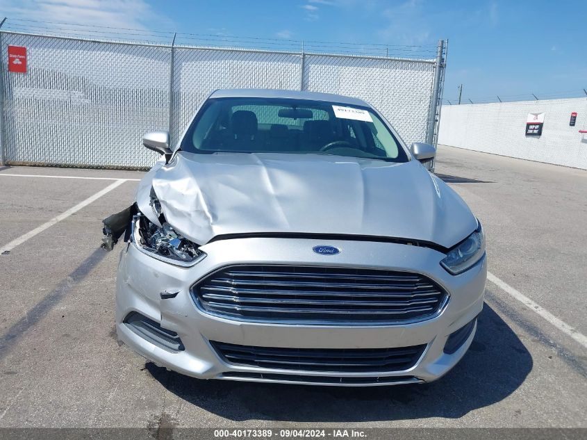 2016 Ford Fusion S VIN: 3FA6P0G75GR374922 Lot: 40173389