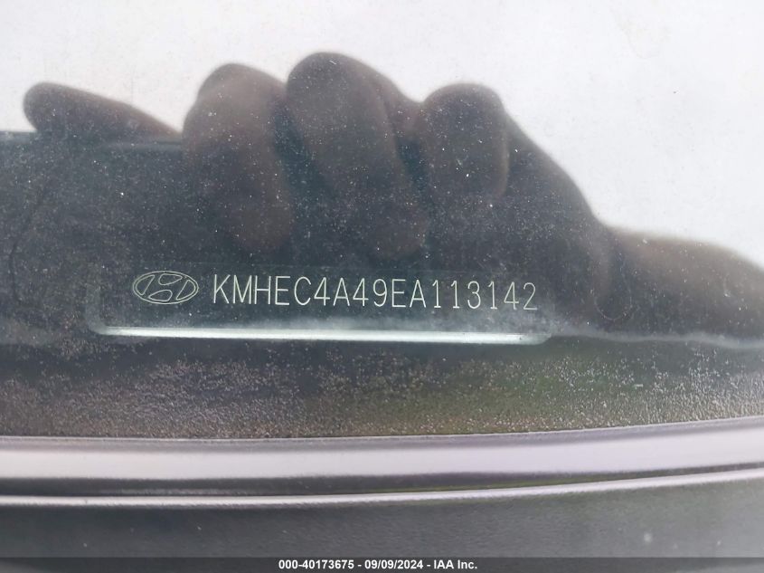 2014 Hyundai Sonata Hybrid Limited VIN: KMHEC4A49EA113142 Lot: 40173675