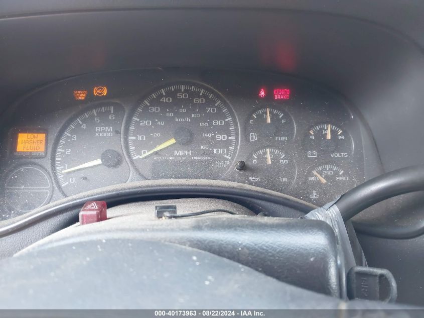 2001 Chevrolet Tahoe Ls VIN: 1GNEC13T11J237981 Lot: 40173963