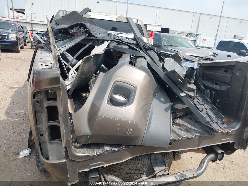 2015 GMC CANYON SLT - 1GTG6CE38F1132430