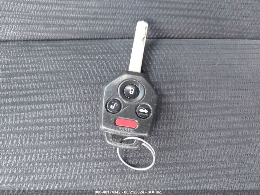 2013 Subaru Outback 2.5I Premium VIN: 4S4BRBCC9D3246819 Lot: 40174342