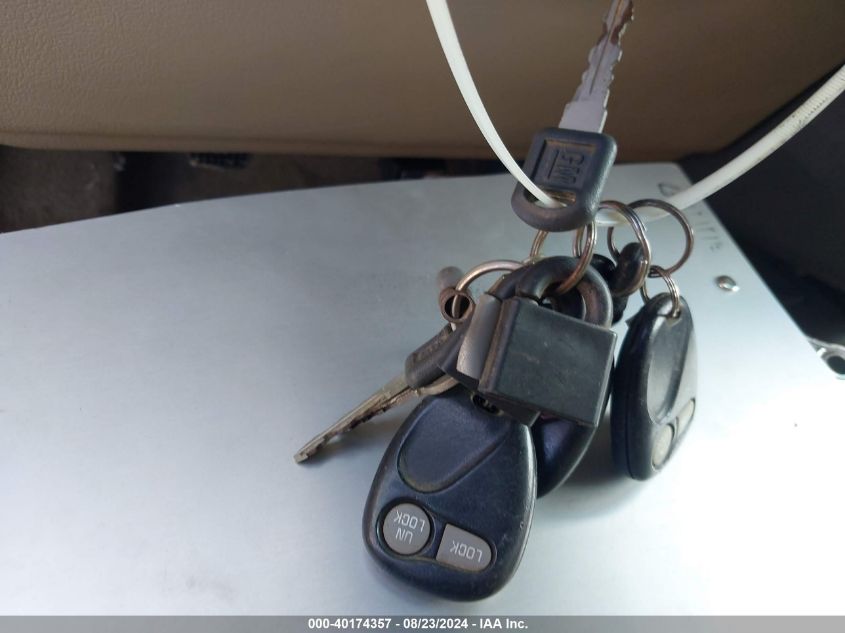 1998 Pontiac Trans Sport VIN: 1GMDU03E8WD210839 Lot: 40174357