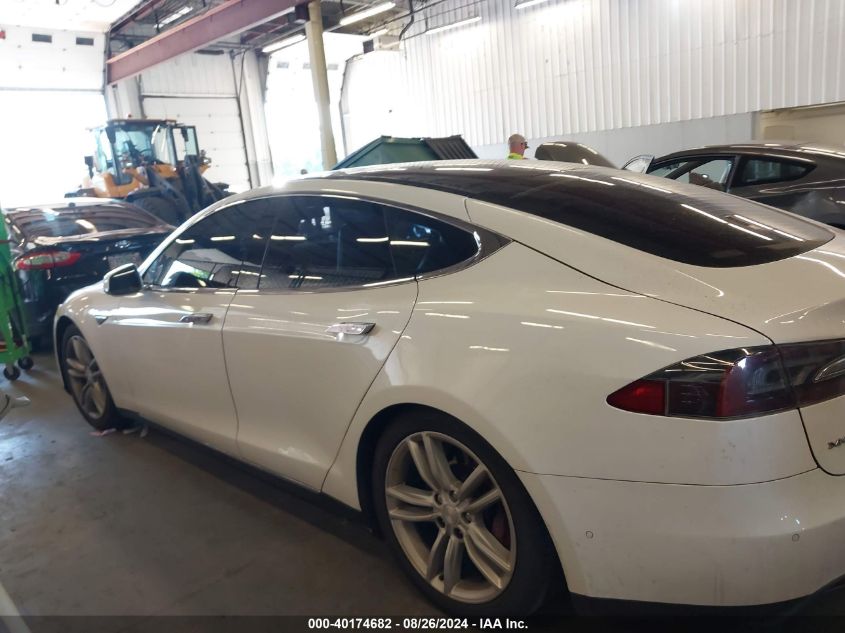 2015 Tesla Model S 70D/85D/P85D VIN: 5YJSA1S23FF095335 Lot: 40174682