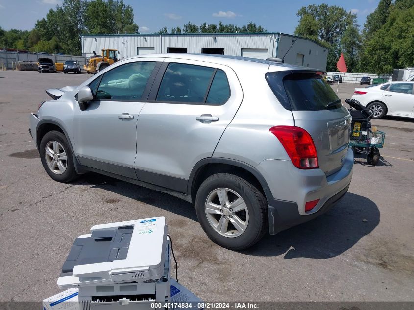 VIN 55SWF4KB2HU226132 2017 CHEVROLET TRAX no.3