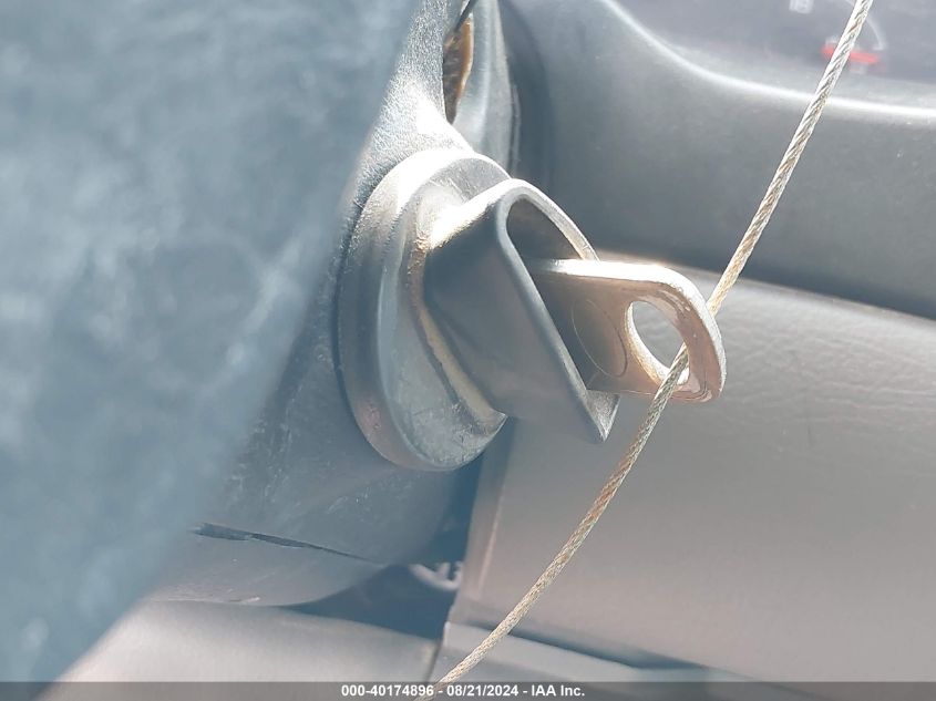 1999 Ford E-250 Commercial/Recreational VIN: 1FTNE24L8XHA55878 Lot: 40174896