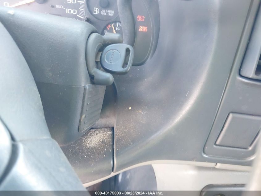 2000 Chevrolet Express VIN: 1GCEG15W3Y1242565 Lot: 40175003