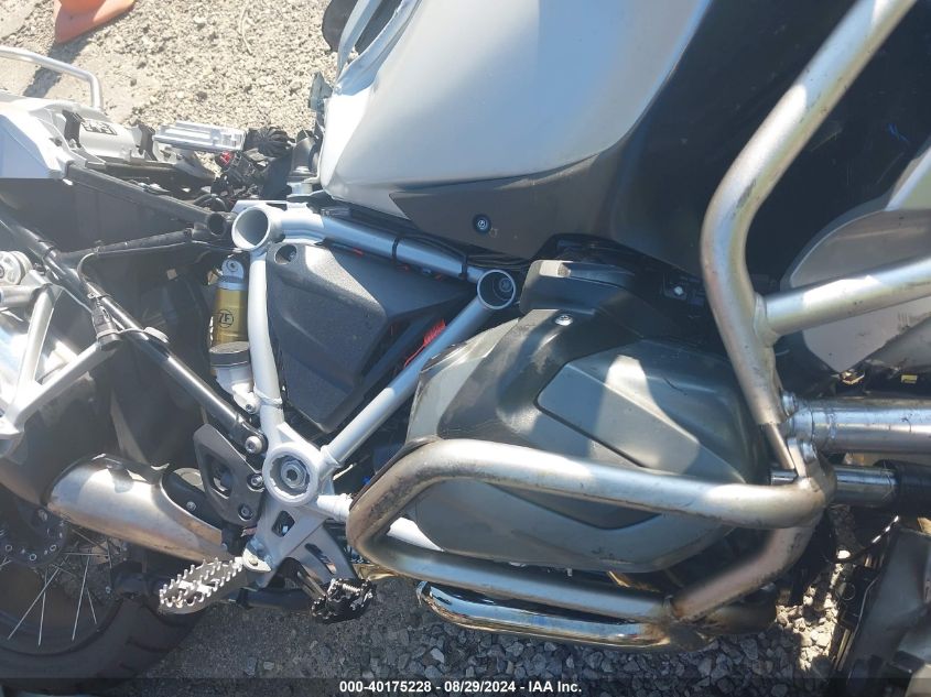 2023 BMW R 1250 GS ADVENTURE WB10M1305P6H44299