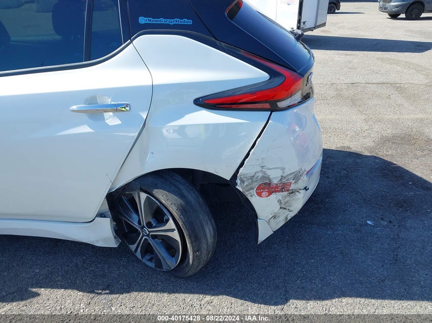 VIN 1N4AZ1CPXJC310011 2018 NISSAN LEAF SV