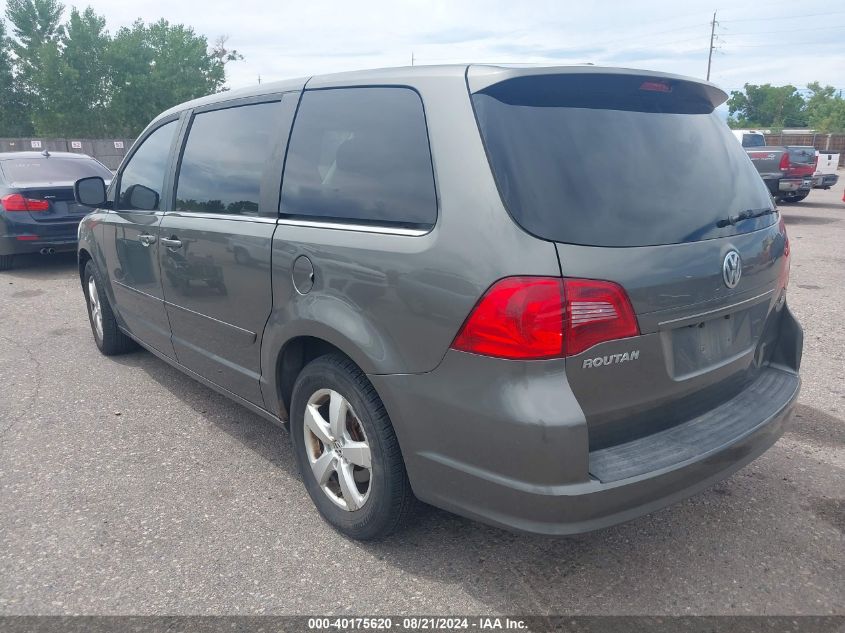 2V4RW3D15AR231192 2010 Volkswagen Routan Se