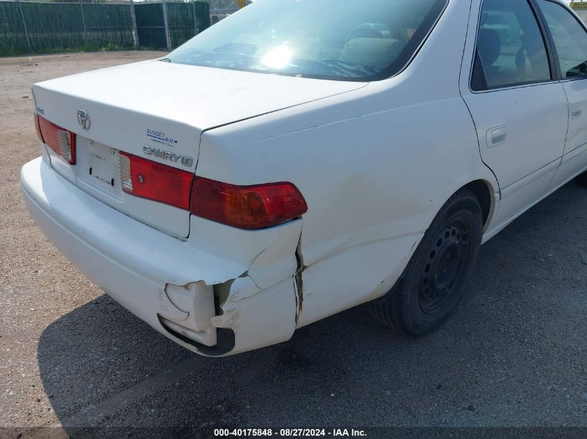 2000 Toyota Camry Le VIN: JT2BG22K9Y0400691 Lot: 40175848