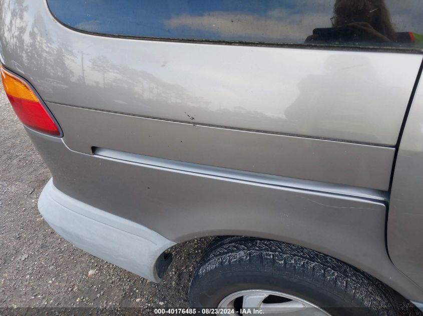 1999 Toyota Sienna Le VIN: 4T3ZF13C5XU135482 Lot: 40176485