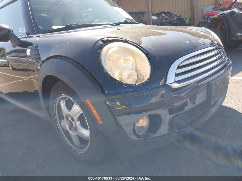 2010 Mini Cooper Clubman VIN: WMWML3C52ATX38963 Lot: 40176533