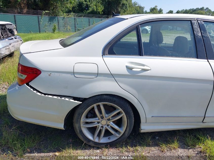 2012 Mercedes-Benz C 300 Luxury 4Matic/Sport 4Matic VIN: WDDGF8BB7CR192534 Lot: 40872584