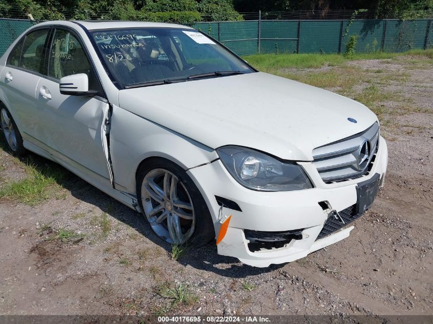 2012 Mercedes-Benz C 300 Luxury 4Matic/Sport 4Matic VIN: WDDGF8BB7CR192534 Lot: 40872584