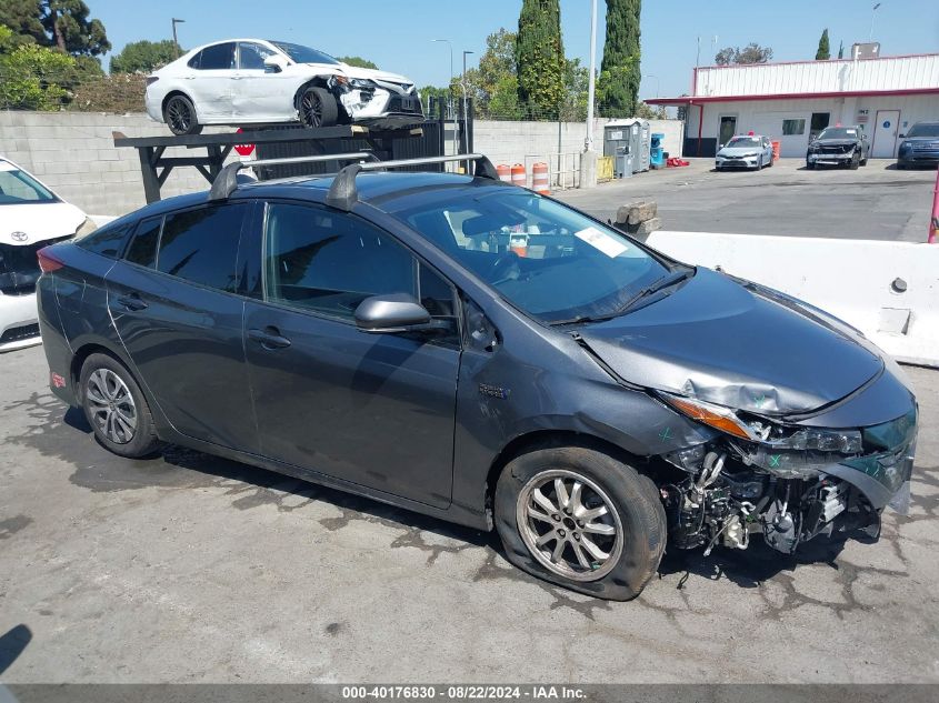 2018 Toyota Prius Prime Advanced VIN: JTDKARFP0J3097988 Lot: 40176830