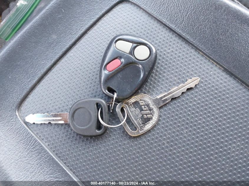 2000 GMC Sierra 1500 Sle VIN: 1GTEK19T4YE303381 Lot: 40177140