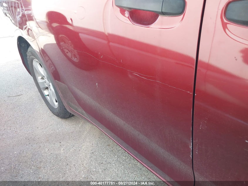 2011 Toyota Sienna VIN: 5TDKA3DC7BS004753 Lot: 40177781