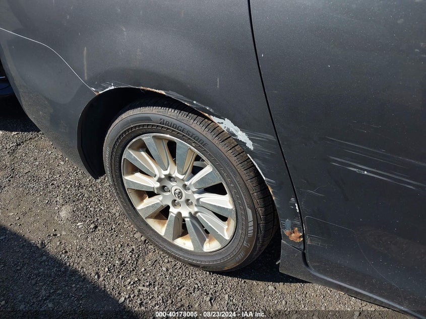 2011 Toyota Sienna Xle V6 VIN: 5TDYK3DC2BS102063 Lot: 40178005