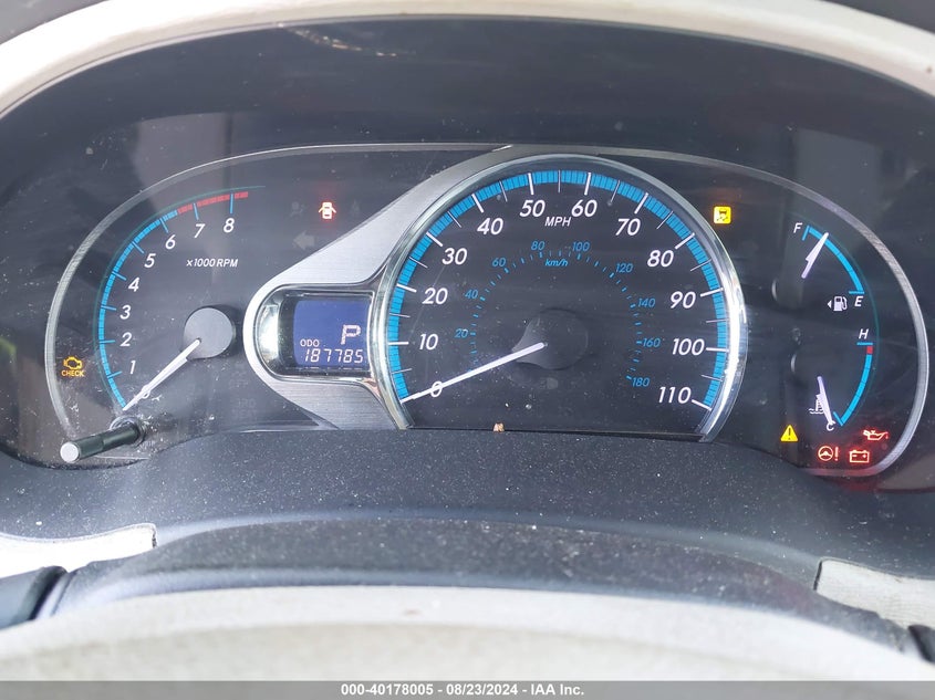 2011 Toyota Sienna Xle V6 VIN: 5TDYK3DC2BS102063 Lot: 40178005