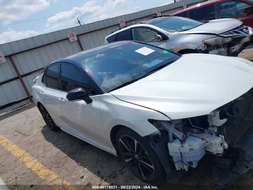 4T1B61HK1JU157321 2018 Toyota Camry Xse