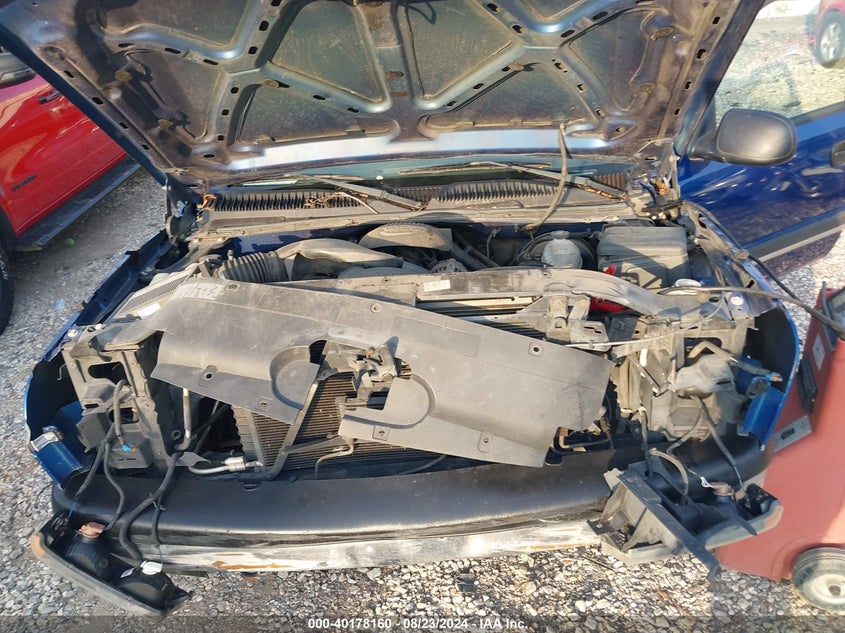 2004 Chevrolet Silverado 1500 Ls VIN: 2GCEC19T041388566 Lot: 40178160