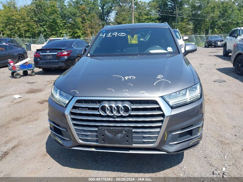 WA1LHAF78KD044334 2019 Audi Q7 45 Se Premium