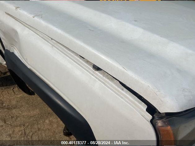 2006 Chevrolet Silverado 3500 C3500 VIN: 1GBJC34U96E126433 Lot: 40178377