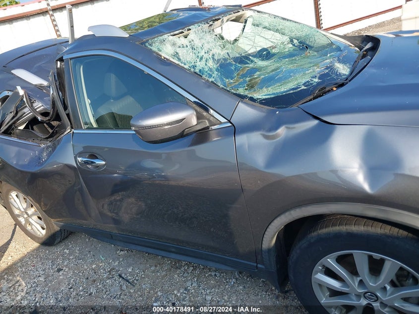 2018 NISSAN ROGUE SV - KNMAT2MT8JP610345