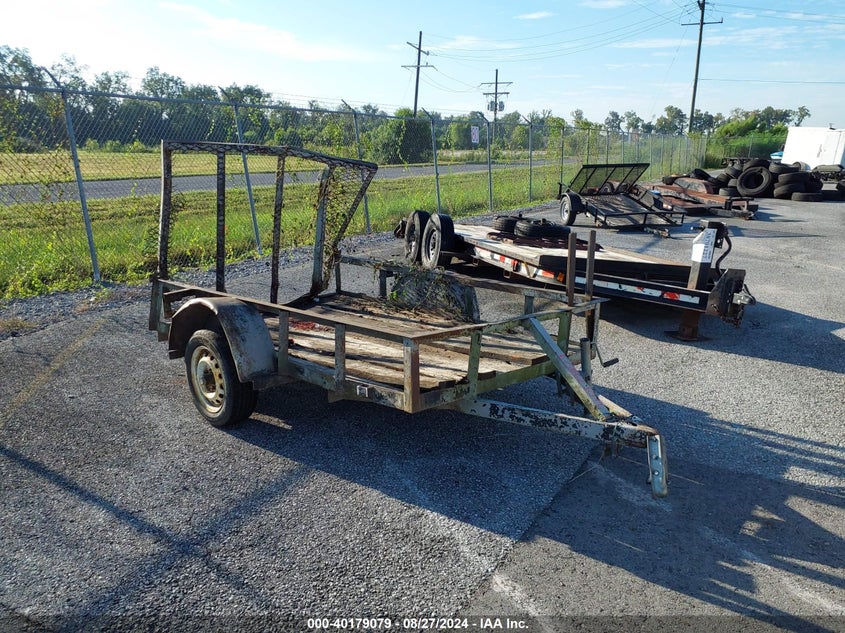 2010 FLATBED TRAILER