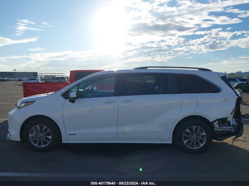 2021 Toyota Sienna Le VIN: 5TDKRKECXMS003973 Lot: 40179640