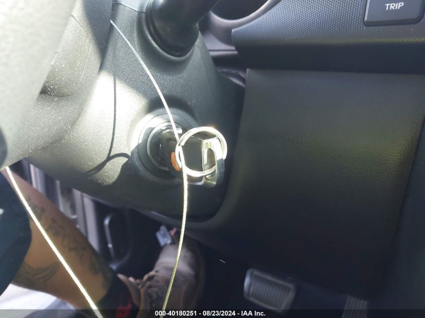 2011 Kia Soul + VIN: KNDJT2A22B7283518 Lot: 40180251