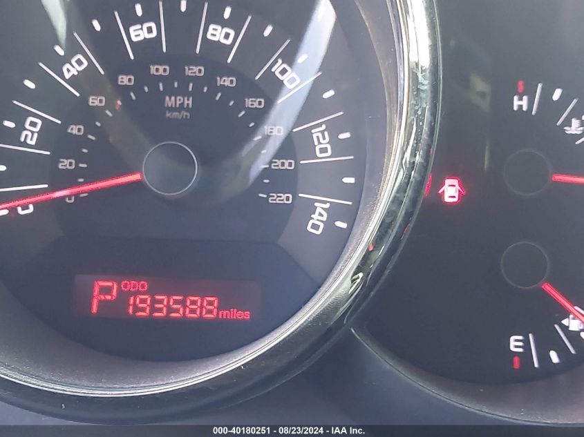 2011 Kia Soul + VIN: KNDJT2A22B7283518 Lot: 40180251