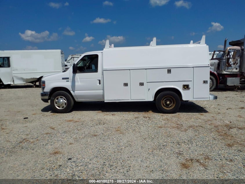2010 Ford E-350 Cutaway VIN: 1FDSE3FL3ADA52662 Lot: 40180278