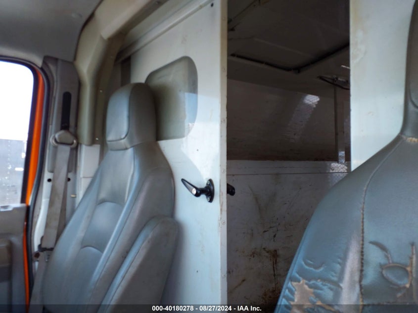 2010 Ford E-350 Cutaway VIN: 1FDSE3FL3ADA52662 Lot: 40180278