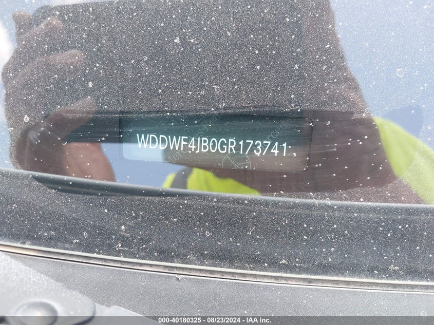 2016 MERCEDES-BENZ C 300 300 - WDDWF4JB0GR173741