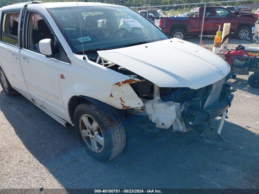 2011 Dodge Grand Caravan Crew VIN: 2D4RN5DG0BR661732 Lot: 40180751