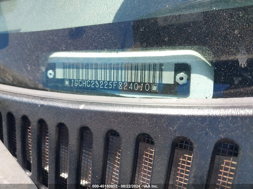 2005 Chevrolet Silverado 2500Hd Ls VIN: 1GCHC23225F824010 Lot: 40180952