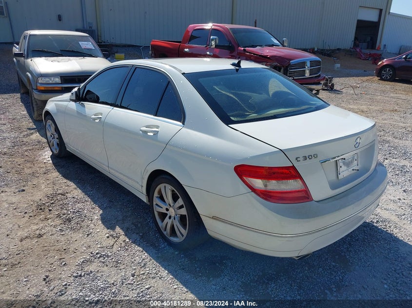 2008 Mercedes-Benz C 300 Luxury/Sport VIN: WDDGF54X58R011817 Lot: 40181289