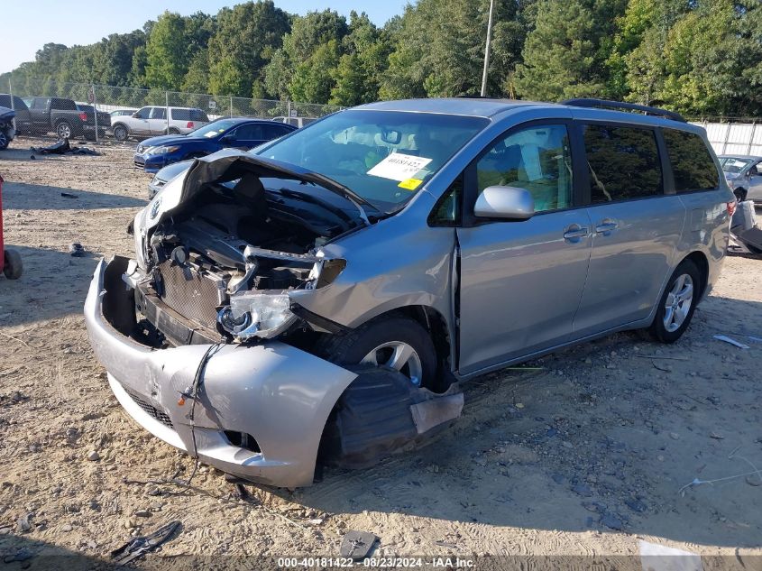 5TDKK3DC2FS531926 2015 TOYOTA SIENNA - Image 2