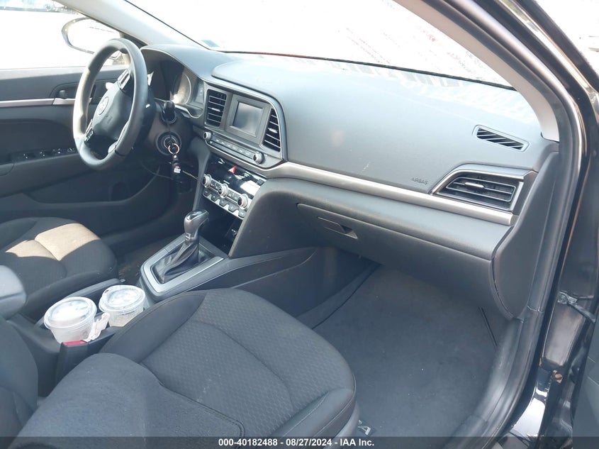 2020 HYUNDAI ELANTRA SE VIN: 5NPD74LF7LH617312