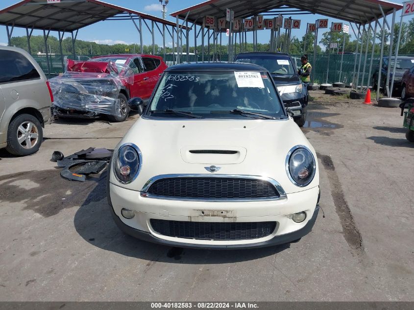 2009 Mini Cooper S VIN: WMWMF73599TW82188 Lot: 40182583