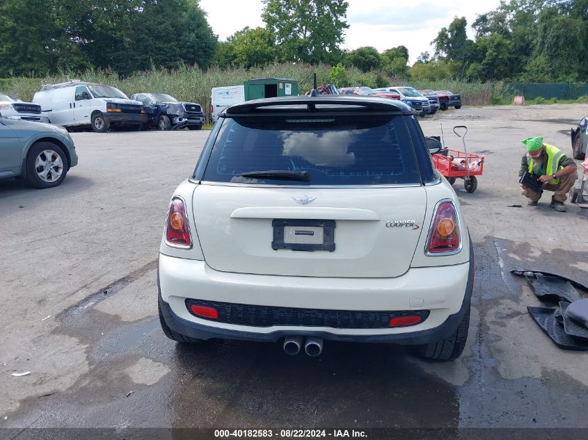 2009 Mini Cooper S VIN: WMWMF73599TW82188 Lot: 40182583