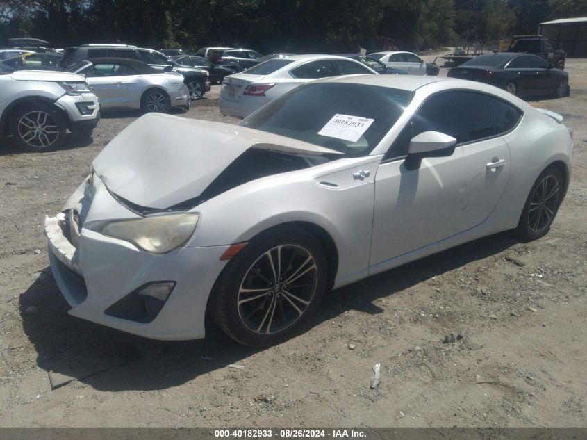 VIN JF1ZNAA19E8706307 2014 SCION FR-S no.2