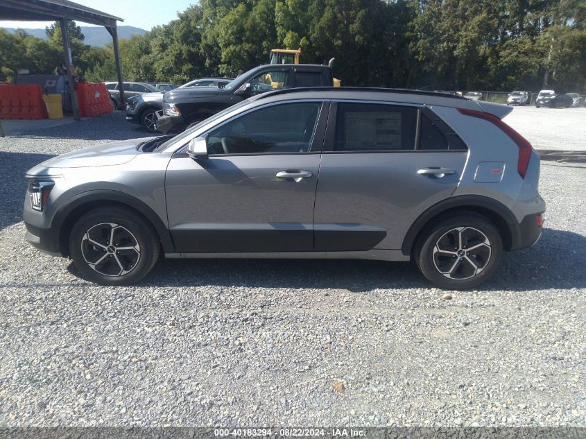 2024 Kia Niro Lx VIN: KNDCP3LE1R5195558 Lot: 40183294