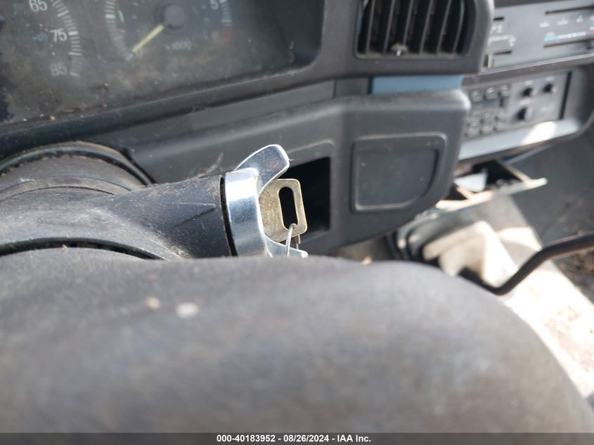 1987 Ford F250 VIN: 1FTEF26Y1HPB07560 Lot: 40183952