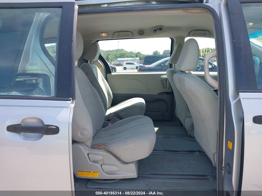 2011 Toyota Sienna Base V6 VIN: 5TDZK3DC3BS120706 Lot: 40185314