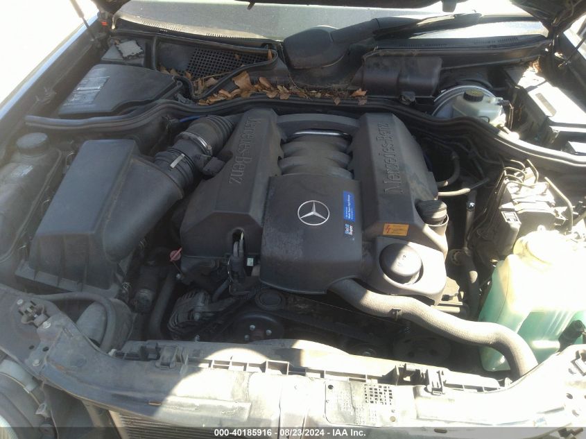 WDBJF65J7YB153979 2000 Mercedes-Benz E 320