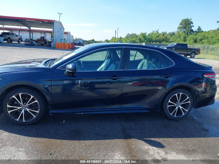 4T1B11HK3JU572400 2018 Toyota Camry Se